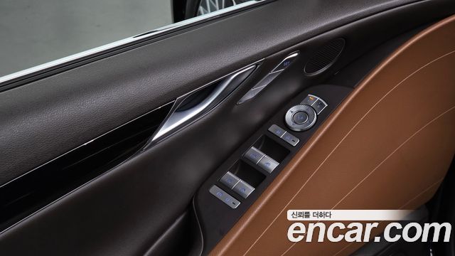 Genesis G80 2023 — photo 22