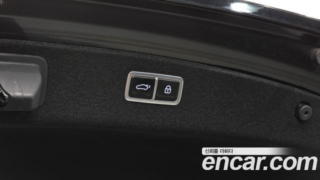 Genesis G80 2023 — photo 26