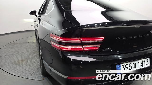 Genesis G80 2023 — photo 9