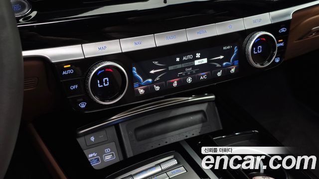 Genesis G80 2023 — photo 30