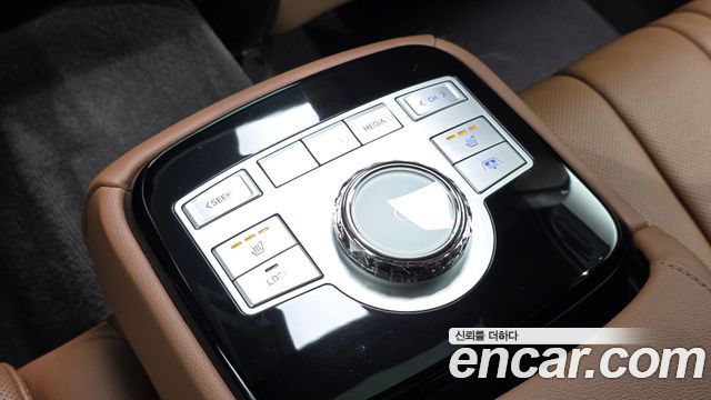 Genesis G80 2023 — photo 33