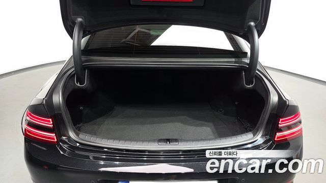 Genesis G80 2023 — photo 35
