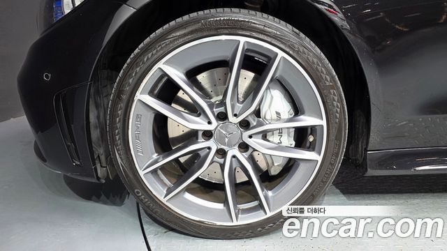 Mercedes-Benz C-Class 2019 — photo 5