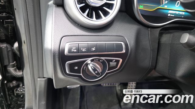 Mercedes-Benz C-Class 2019 — photo 25