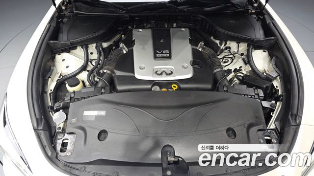 Infiniti Q70 2017 — photo 6
