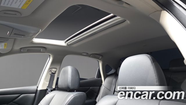 Infiniti Q70 2017 — photo 17