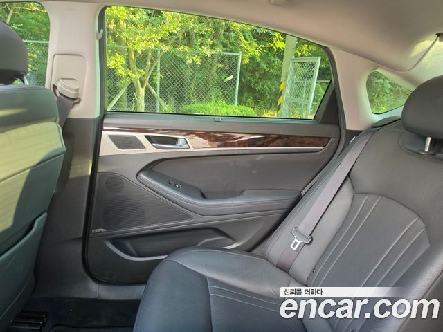 Hyundai Genesis 2015 — photo 9