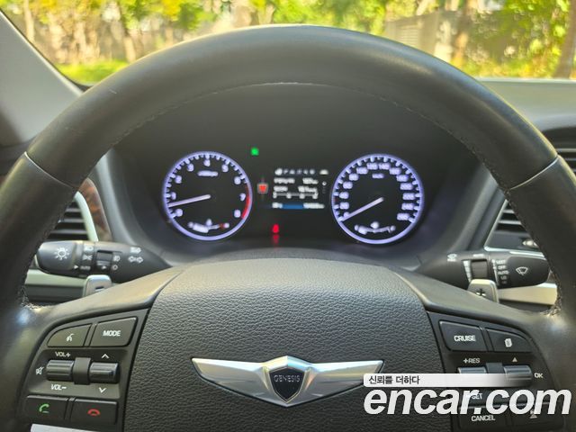 Hyundai Genesis 2015 — photo 16