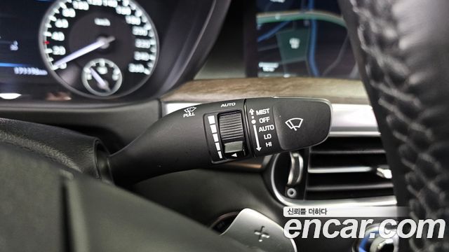 Genesis G90 2019 — photo 30
