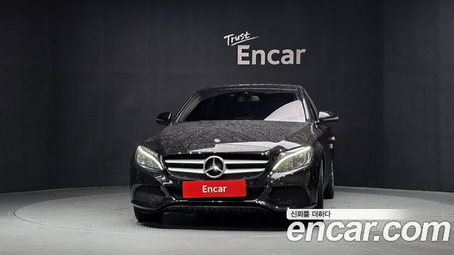 Mercedes-Benz C-Class 2018 — photo 3