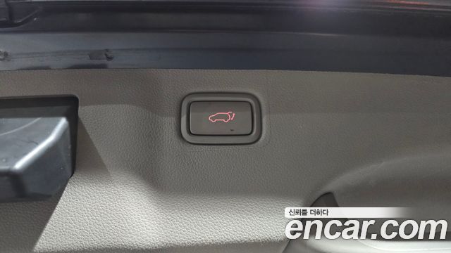 Kia Canival 2015 — photo 26