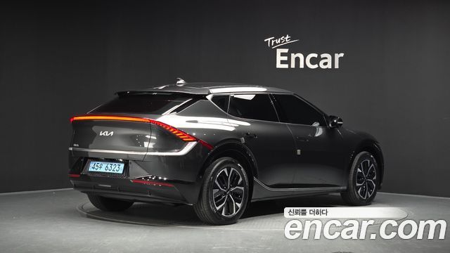 Kia EV6 2022 — photo 2