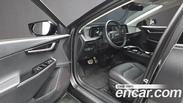 Kia EV6 2022 — photo 13
