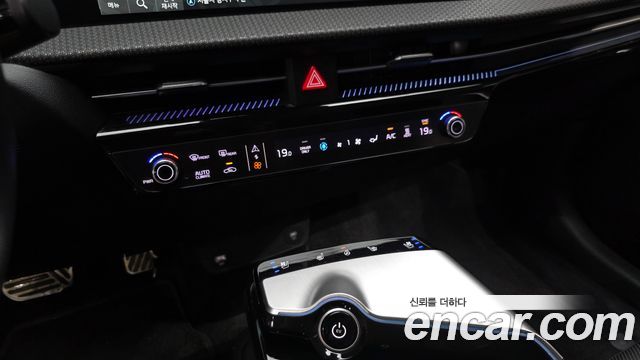 Kia EV6 2022 — photo 23