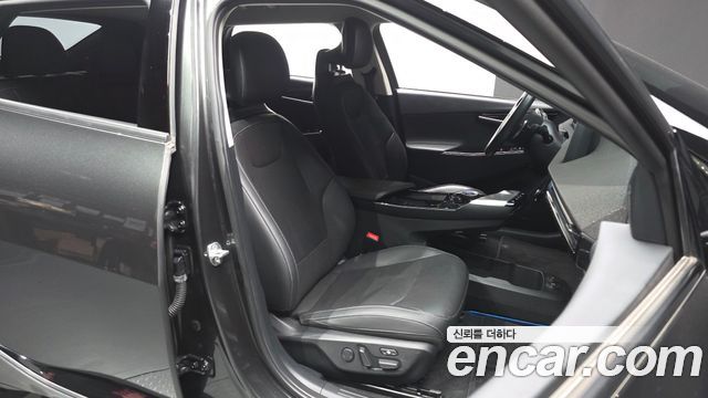 Kia EV6 2022 — photo 16