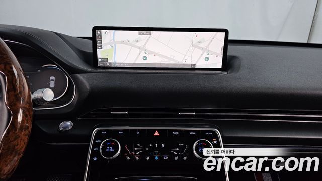 Genesis GV80 2020 — photo 14