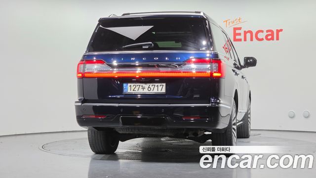 Lincoln Navigator 2021 — photo 4