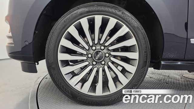 Lincoln Navigator 2021 — photo 5