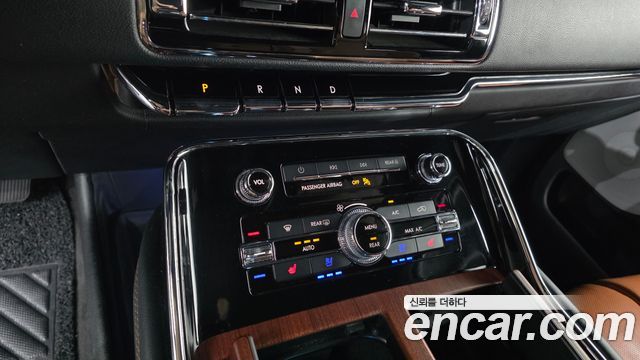 Lincoln Navigator 2021 — photo 12