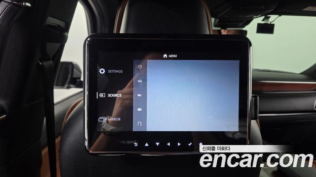 Lincoln Navigator 2021 — photo 23