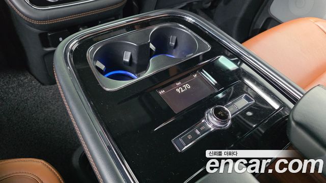 Lincoln Navigator 2021 — photo 34