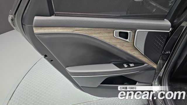 Kia K8 2022 — photo 15