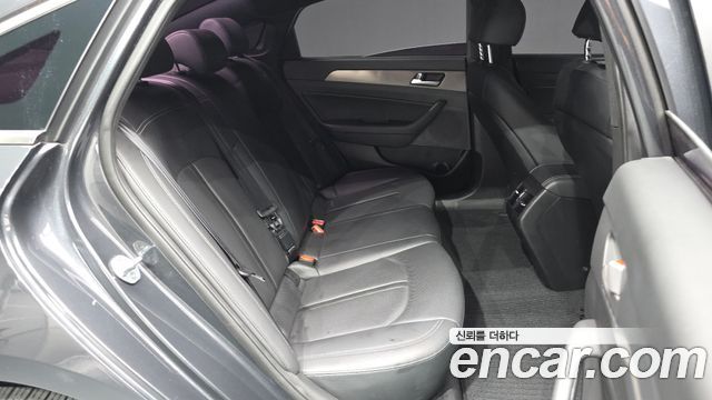 Hyundai Sonata 2018 — photo 12