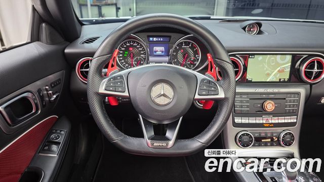 Mercedes-Benz SLC-Class 2018 — photo 17