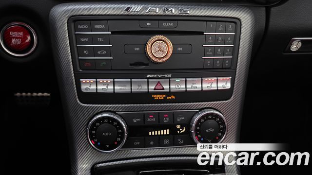 Mercedes-Benz SLC-Class 2018 — photo 21