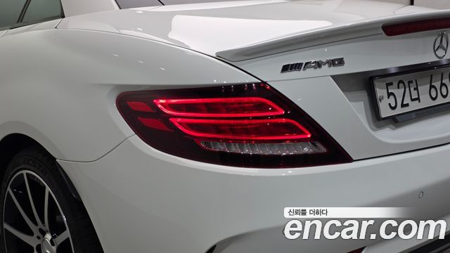 Mercedes-Benz SLC-Class 2018 — photo 9