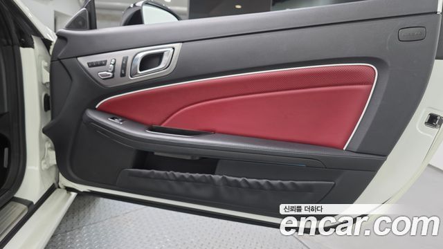 Mercedes-Benz SLC-Class 2018 — photo 15