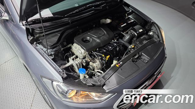 Hyundai AVANTE 2018 — photo 6