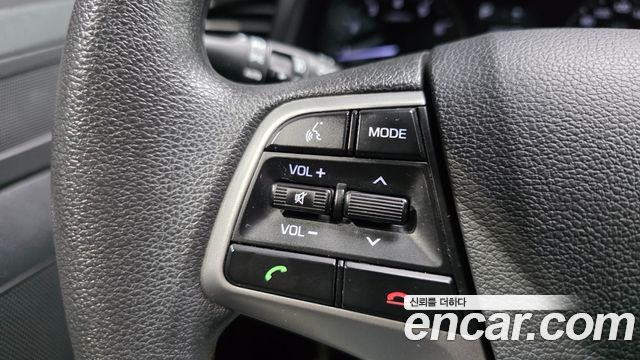 Hyundai AVANTE 2018 — photo 21