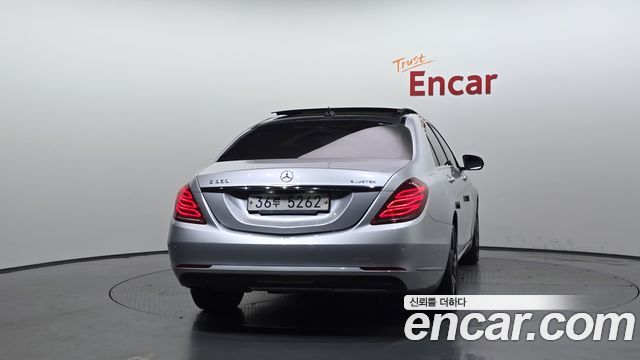 Mercedes-Benz S-Class 2015 — photo 4