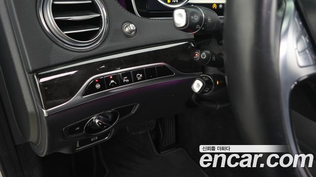 Mercedes-Benz S-Class 2015 — photo 17