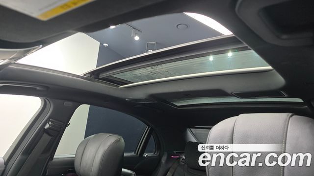 Mercedes-Benz S-Class 2015 — photo 18