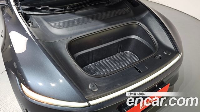 Tesla Model Y 2025 — photo 6