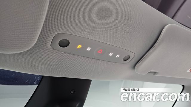 Tesla Model Y 2025 — photo 12