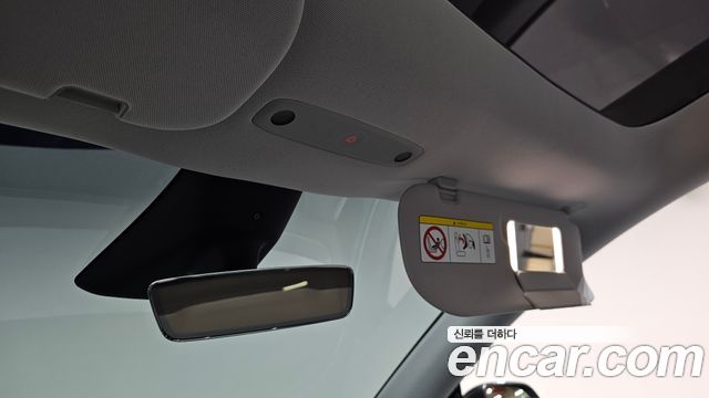 Tesla Model Y 2025 — photo 34