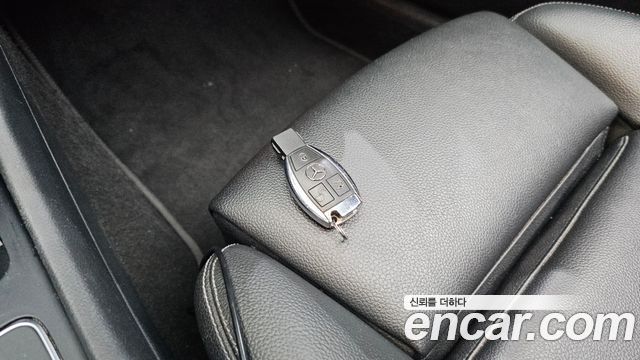 Mercedes-Benz GLA-Class 2018 — photo 25