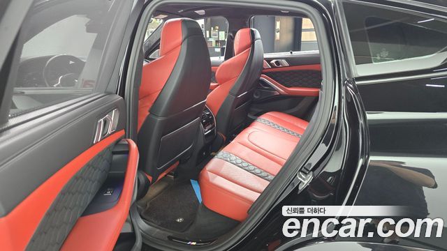 BMW X6M 2021 — photo 17
