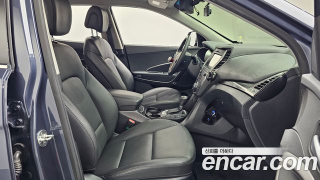 Hyundai Santafe 2018 — photo 11