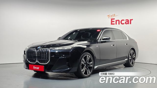 BMW i7 2024 — photo 1