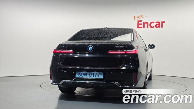 BMW i7 2024 — photo 4