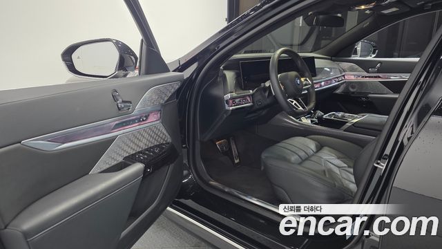 BMW i7 2024 — photo 13