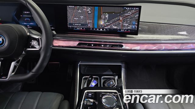 BMW i7 2024 — photo 29