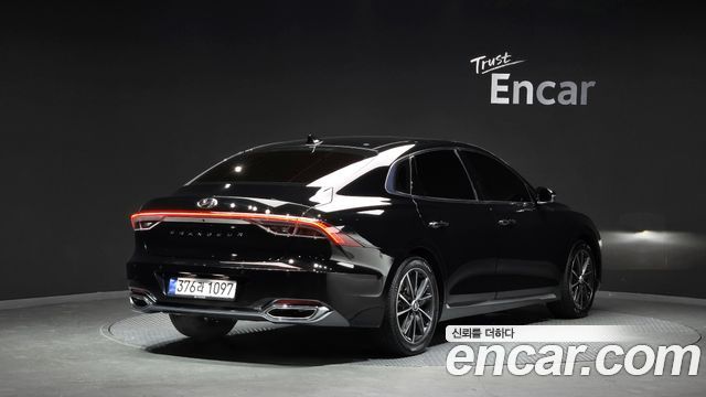 Hyundai Grandeur 2022 — photo 2