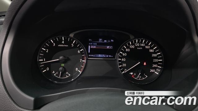 Nissan Altima 2017 — photo 8