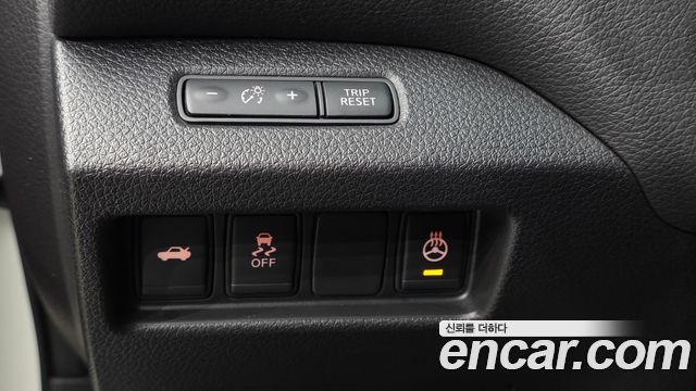 Nissan Altima 2017 — photo 13