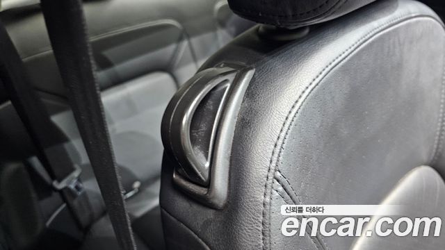Volkswagen Beatle 2011 — photo 18